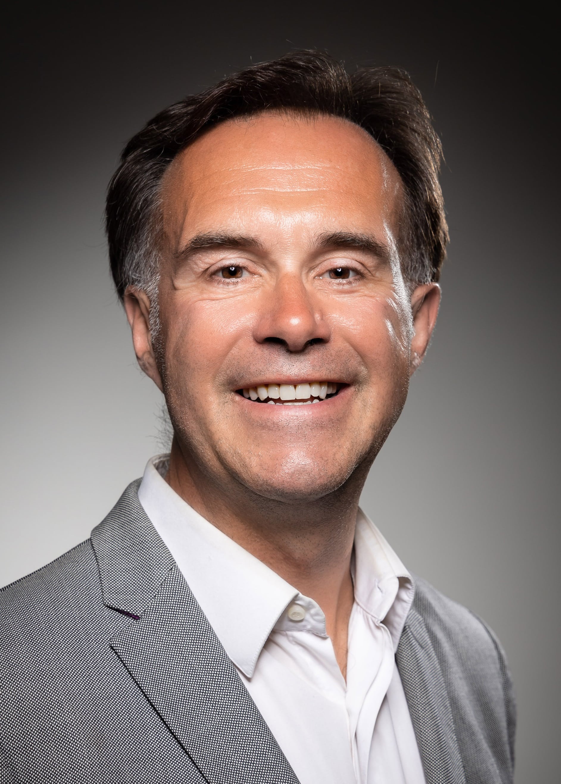 Vincent Riambau Vincent RIBADEAU DUMAS - Biographie - Top Management France